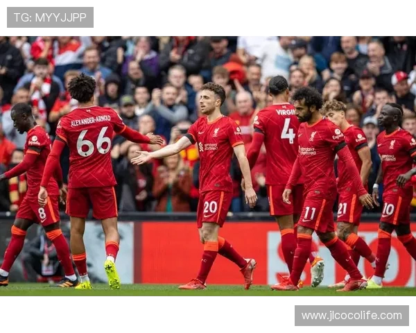 目前英超有哪些球队采用442阵型及其战术效果评价