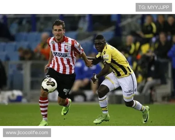 荷乙焦点对决瓦尔韦迎战奥斯胜负前瞻与走势解析赛季关键战形势解读 荷乙焦点对决瓦尔韦迎战奥斯胜负前瞻与走势解析赛季关键战形势解读