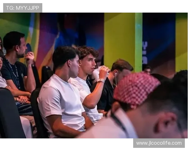 C罗特奥等明星齐聚现场助阵笼式网球比赛精彩纷呈