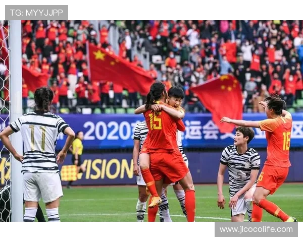 中国女足半场表现抢眼却频频失误对手反击效率高成关键 中国女足半场表现抢眼却频频失误对手反击效率高成关键