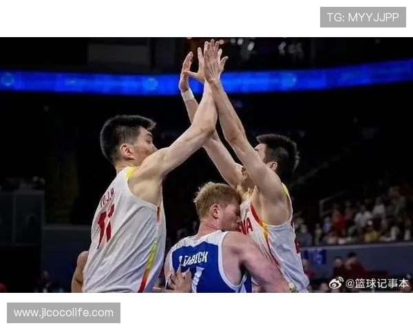 余嘉豪两小时前抵达北京即刻启程继续狂飞新旅程