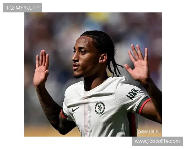 埃斯特旺感恩蓝军支持与佩德罗桑托斯的悉心指导助力成长